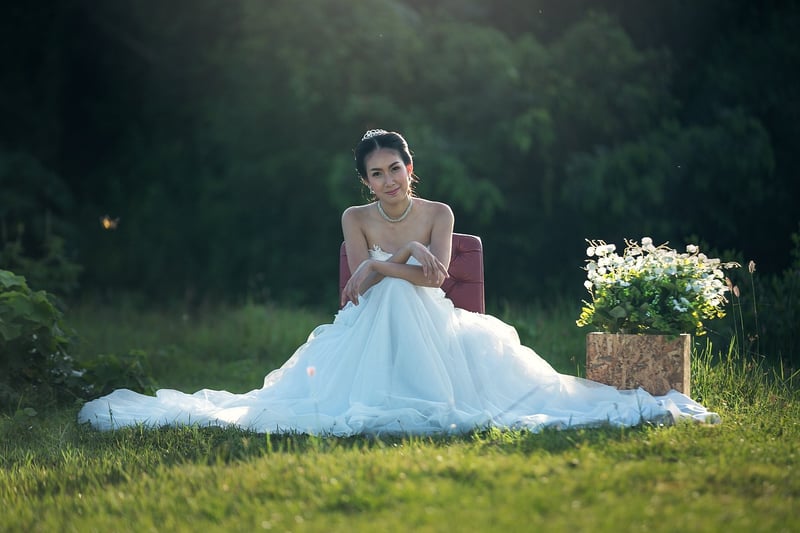 Vintage Lace Bridal Gown